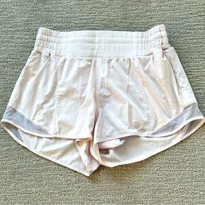 Women’s Lululemon Hotty Hot High Rise shorts 2.5”